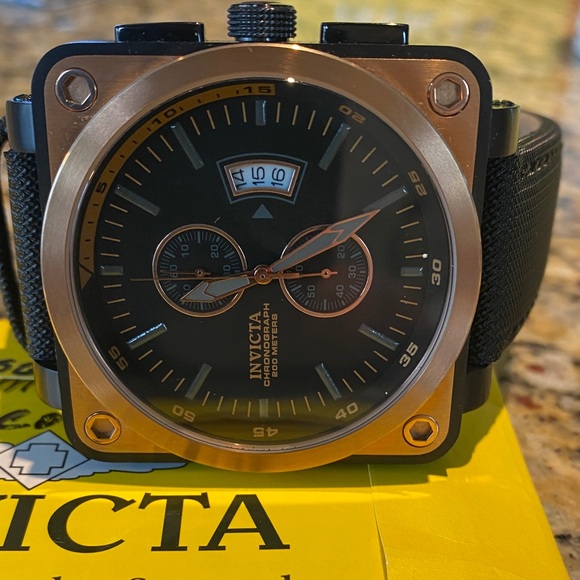 Invicta Corduba Quartz Chronograph Men’s Watch Model 12623.